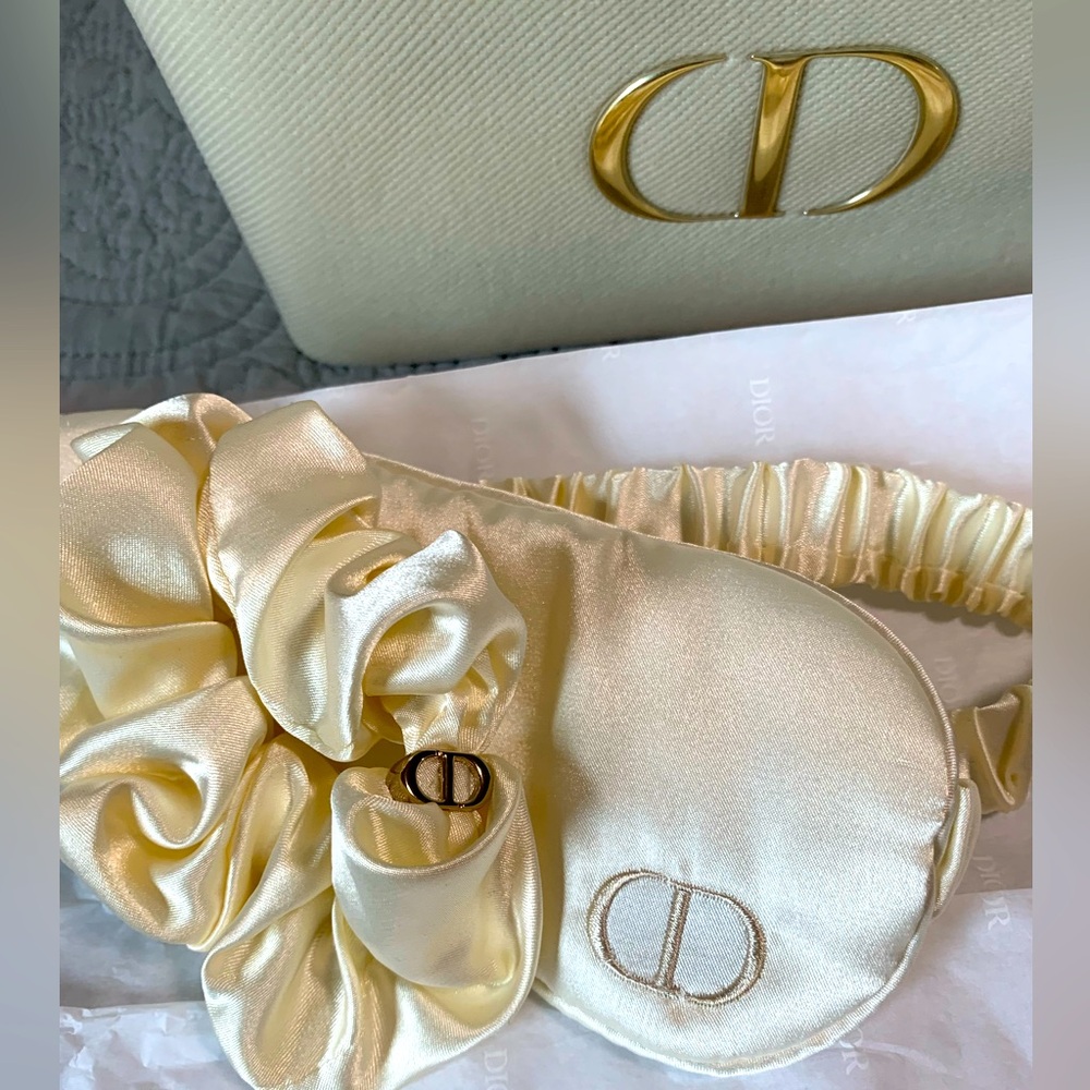 Dior Beauty Train case vanity set